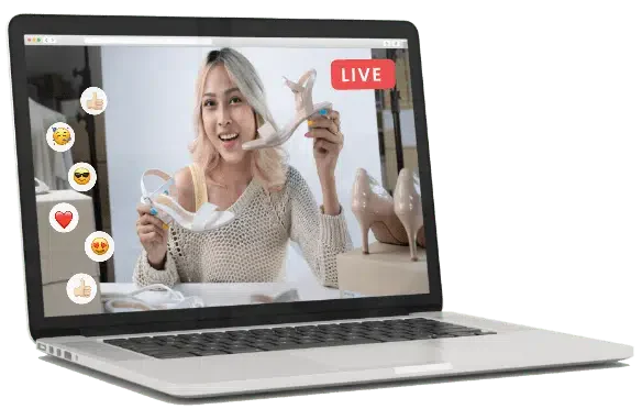 Loja online de sapatos em live streaming com influenciadora mostrando produtos.