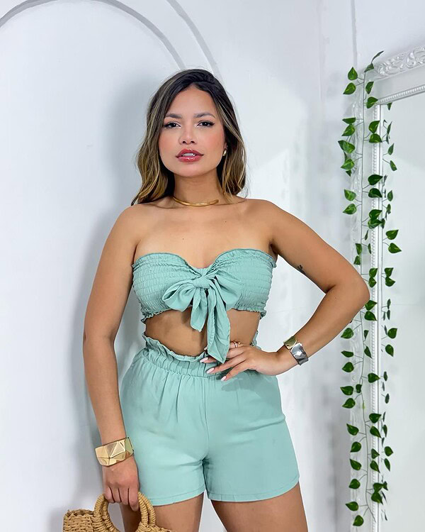 Conjunto de Shorts e Top Feminino - Conforto e Estilo para o Verão