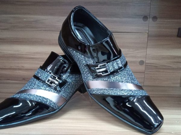 Sapato Social Masculino Verniz Qualidade e Elegância